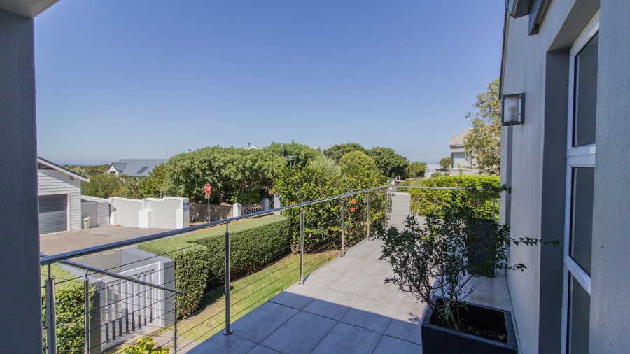 4 Bedroom Property for Sale in Onrus Western Cape